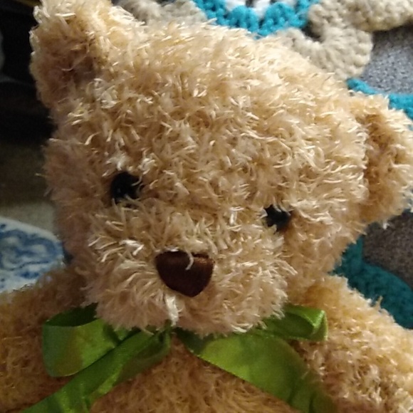 New Teddy Bear With Green 💚 Bow - Picture 2 of 4
